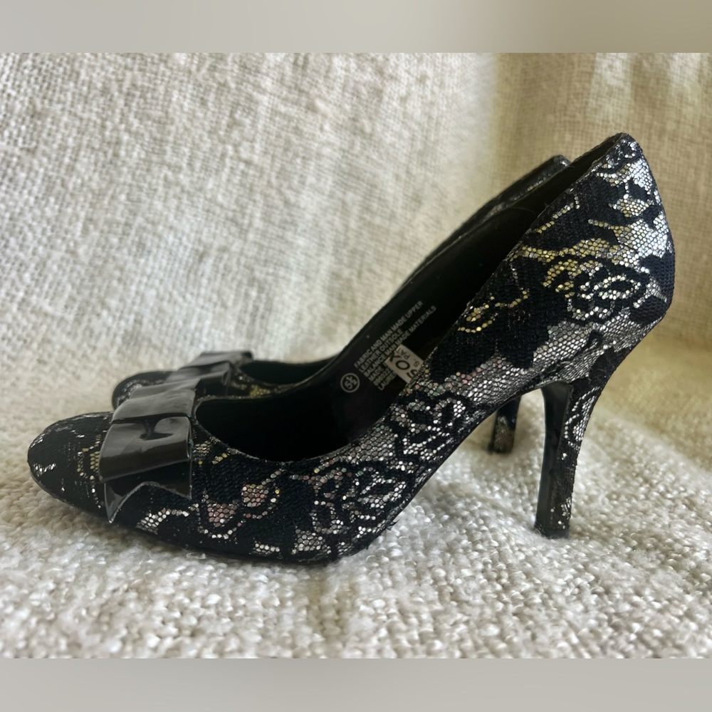 HOLLYWOULD for Target black and silver with lace heels, Size 5.5, 6 inch…